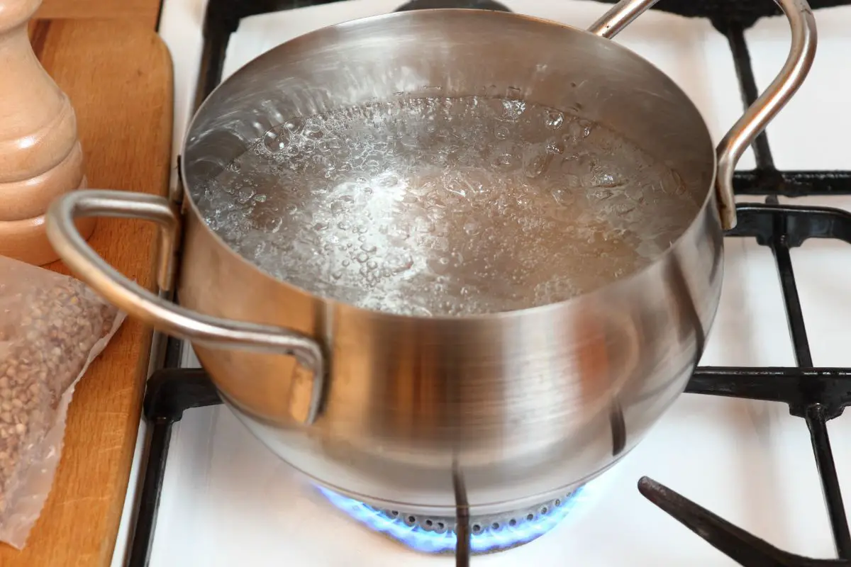 Does Boiling Water Remove Salt?