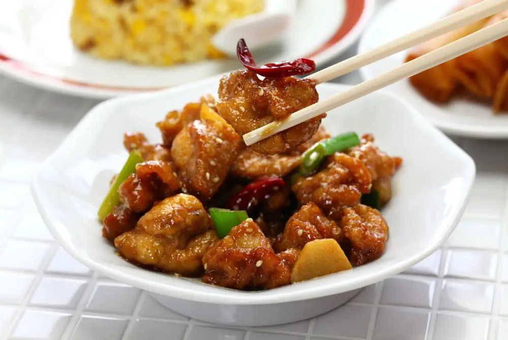 How to Eat General Tsos Chicken