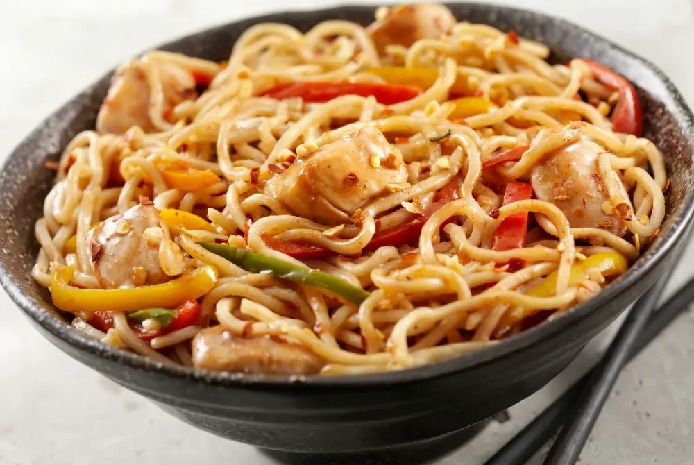 Kung Pao Chicken Noodle