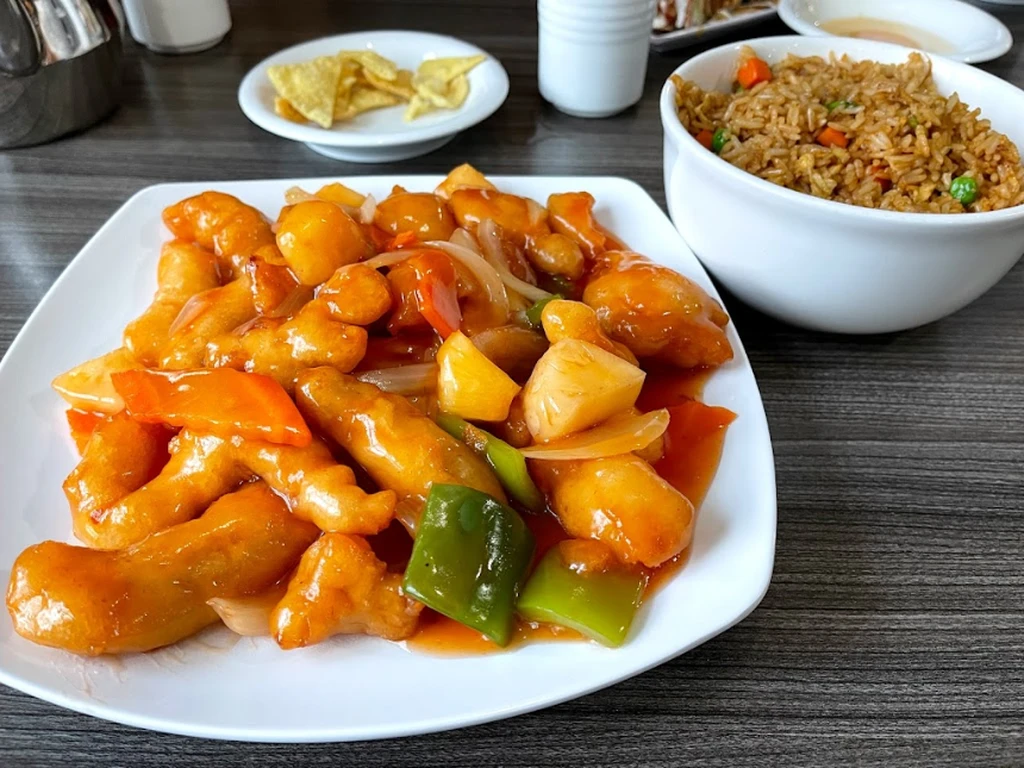 Iron Wok Chinese Restaurant